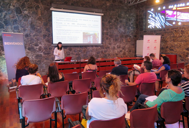 La Fundación Lealtad, de la mano de Cepsa, explica el Sello ONG Acreditada en Andalucía y Canarias.